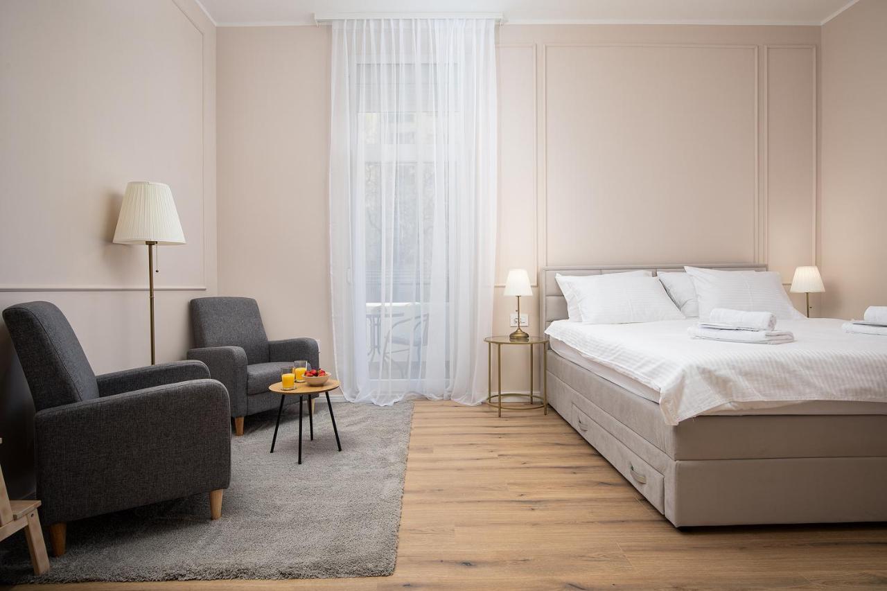 Grand Munz Apartman Póla Kültér fotó