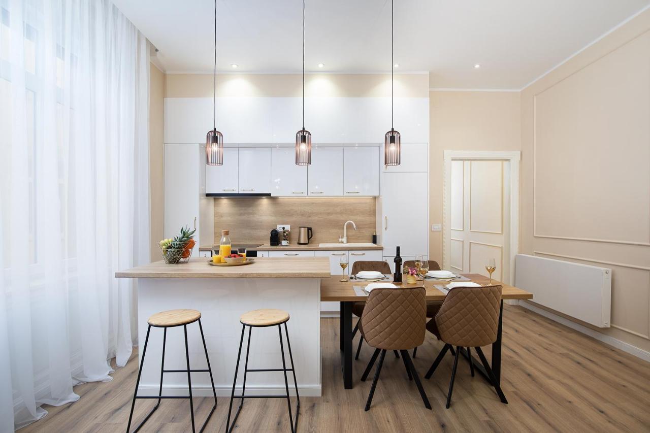 Grand Munz Apartman Póla Kültér fotó
